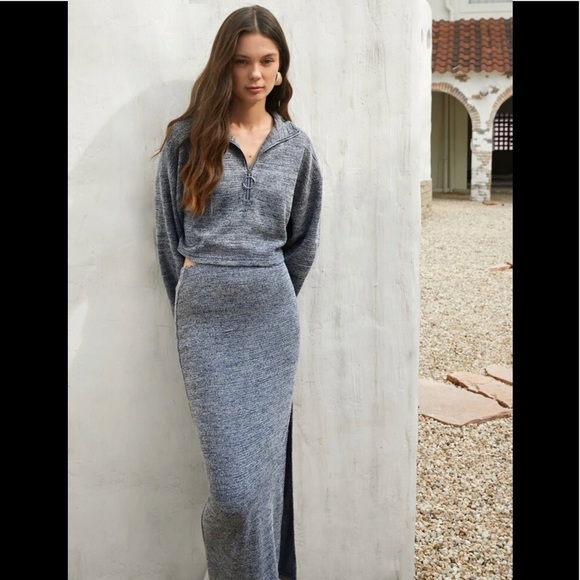 Maxi  Side Split Gray Sweater Skirt - Picture 4 of 15